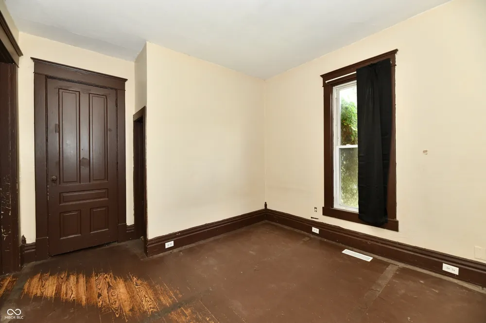 208 E Sherman Street Windfall, IN 46076