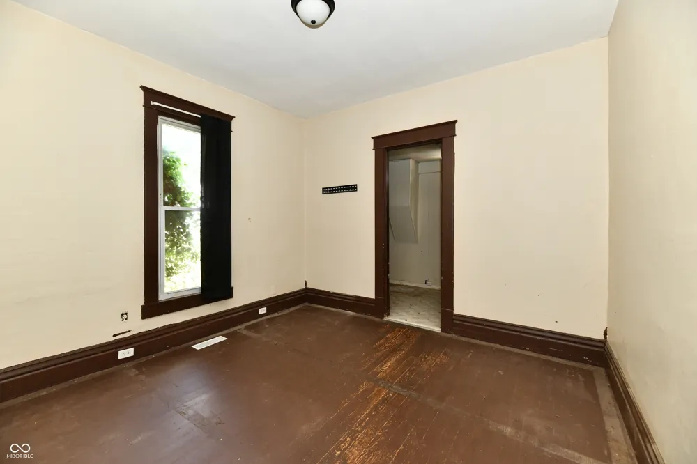208 E Sherman Street Windfall, IN 46076