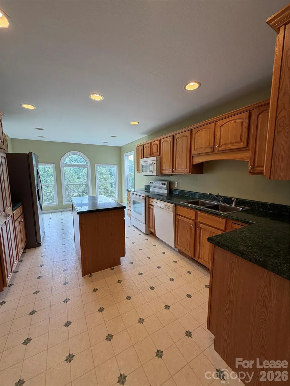 113 Lakeside Drive Marion, NC 28752
