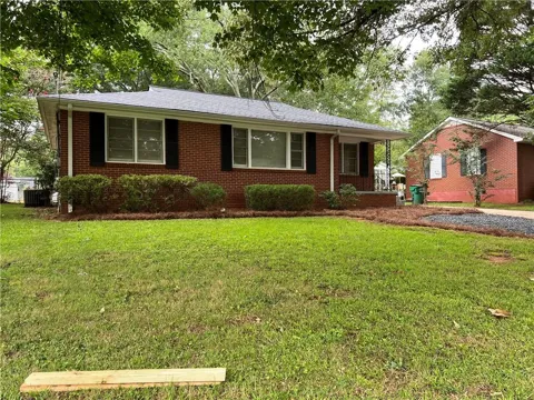 2174 Trailwood Drive SE