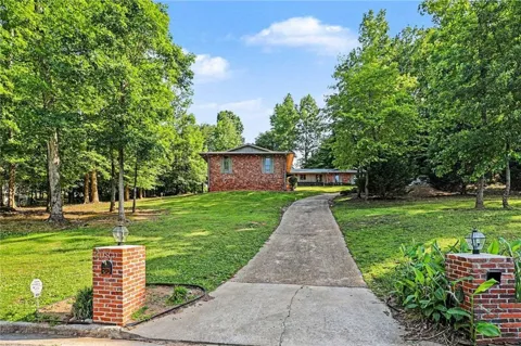 3084 Green Valley