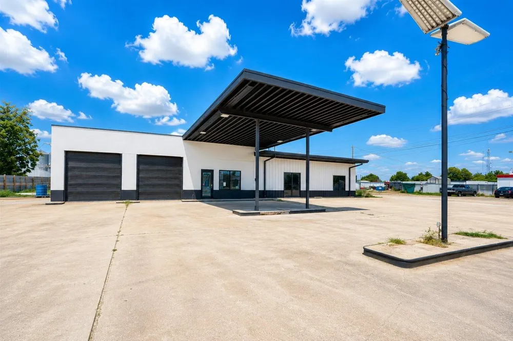 623 Richmond Road Wharton, TX 77488