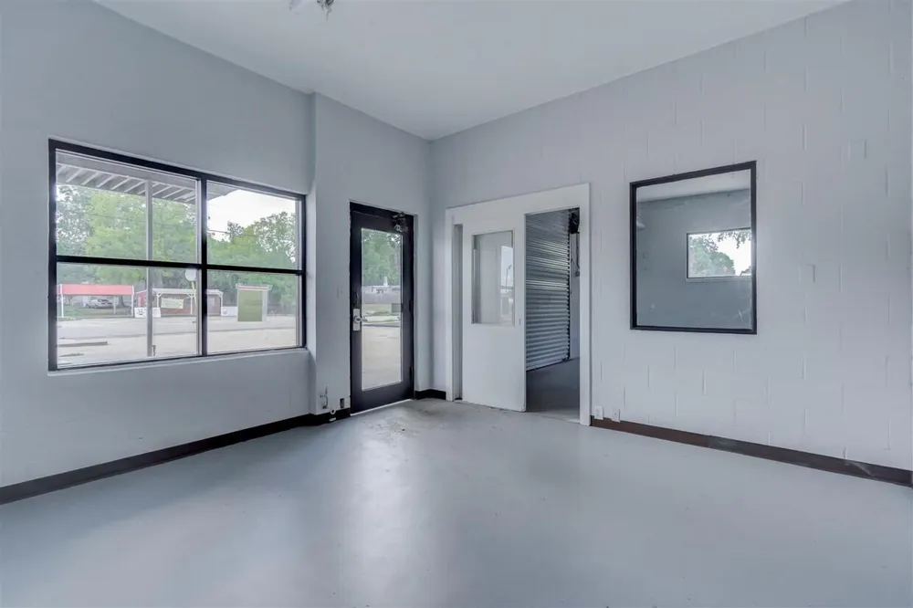 623 Richmond Road Wharton, TX 77488
