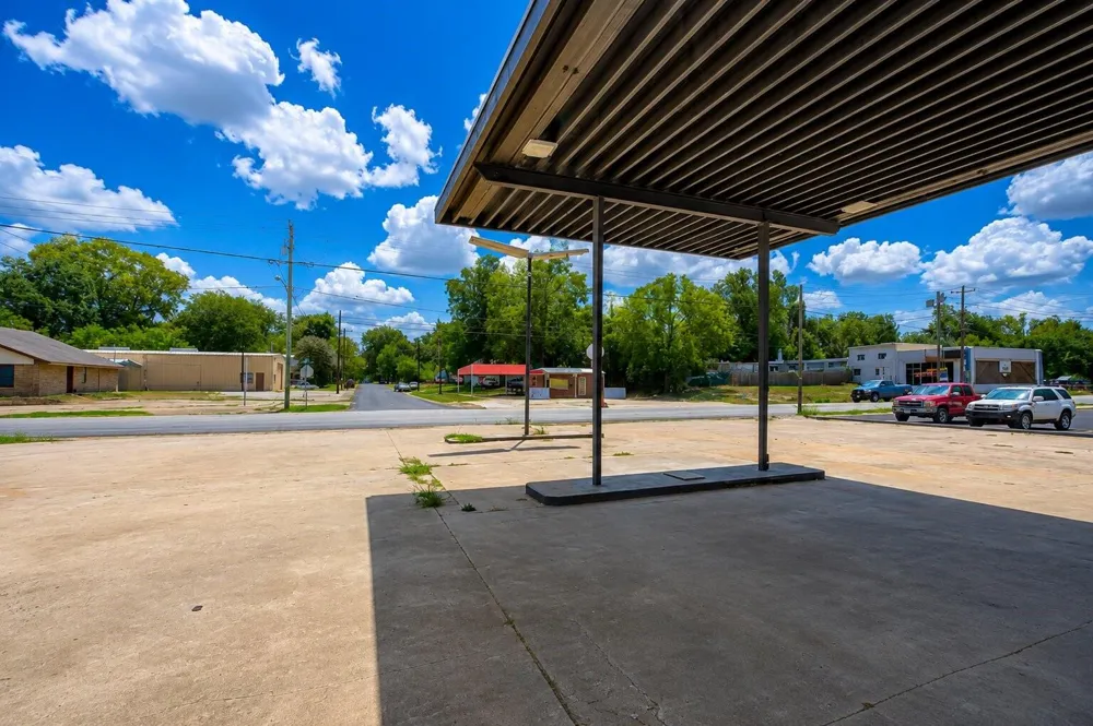 623 Richmond Road Wharton, TX 77488