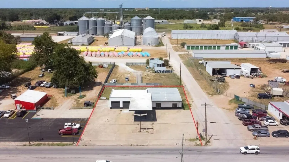 623 Richmond Road Wharton, TX 77488