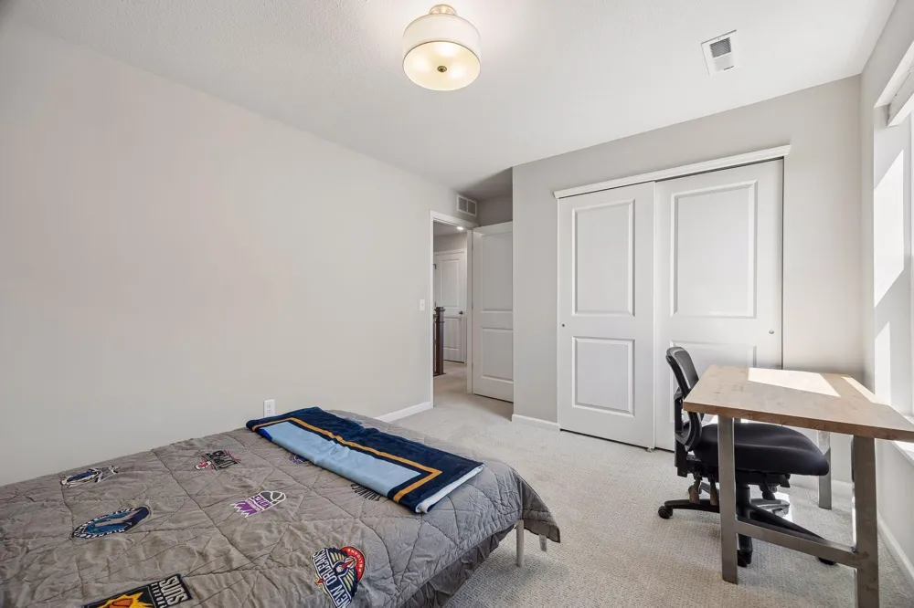 4941 Obsidian Way Victoria, MN 55386