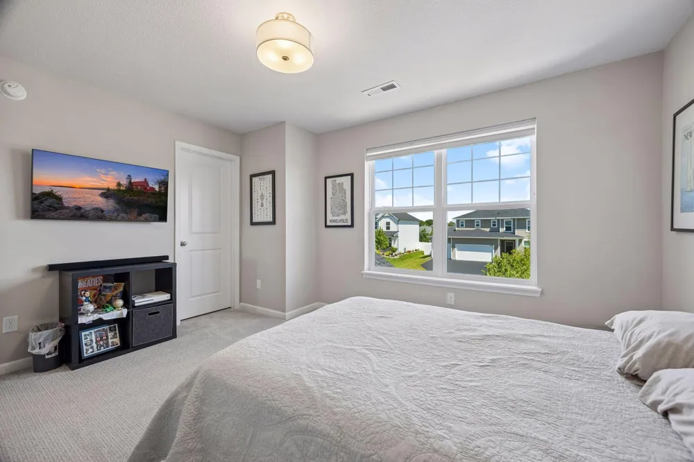 4941 Obsidian Way Victoria, MN 55386
