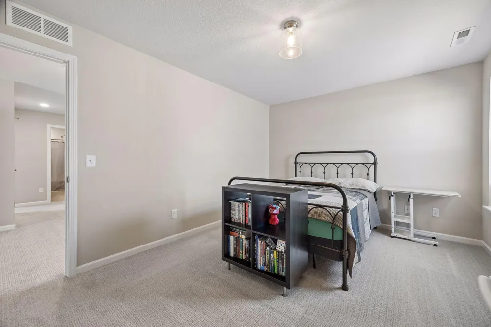 4941 Obsidian Way Victoria, MN 55386