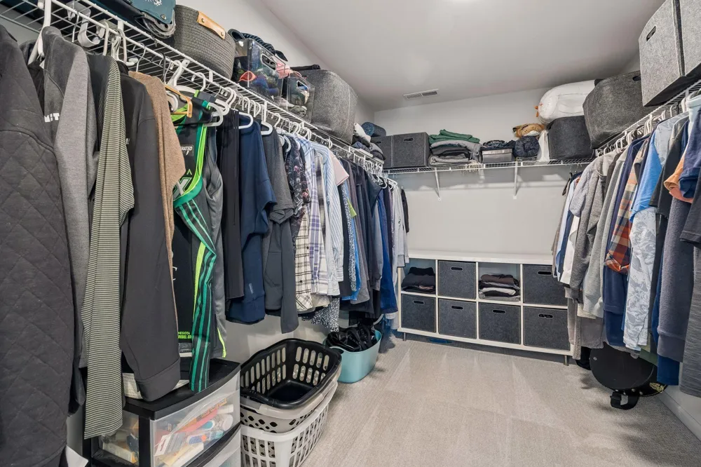 4941 Obsidian Way Victoria, MN 55386