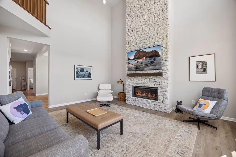 4941 Obsidian Way Victoria, MN 55386