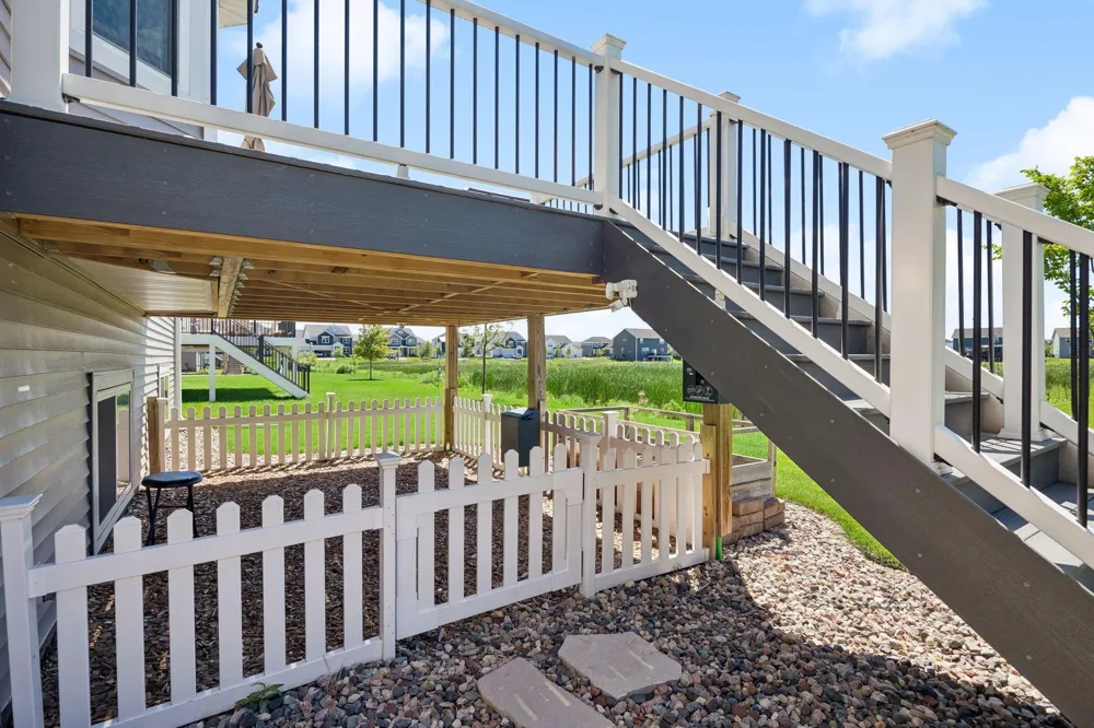 4941 Obsidian Way Victoria, MN 55386
