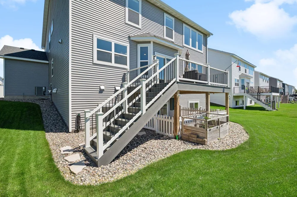 4941 Obsidian Way Victoria, MN 55386