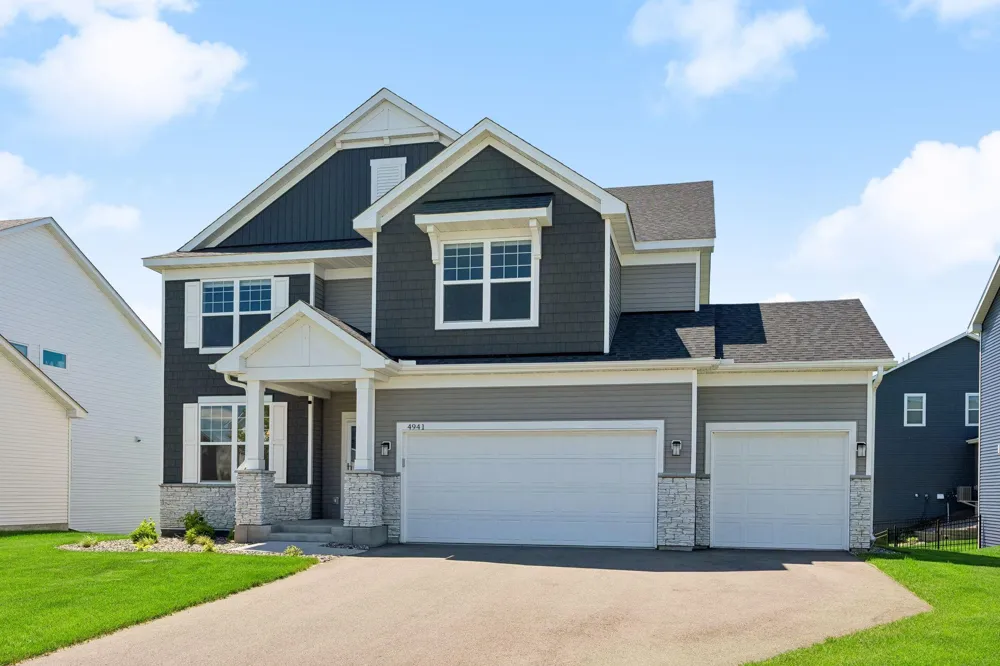 4941 Obsidian Way Victoria, MN 55386