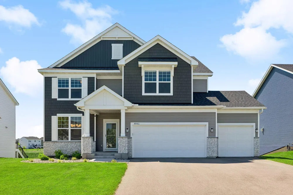 4941 Obsidian Way Victoria, MN 55386