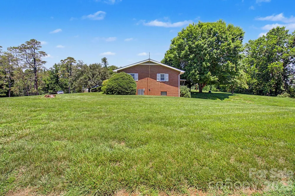 788 Alexander Road Alexander, NC 28701