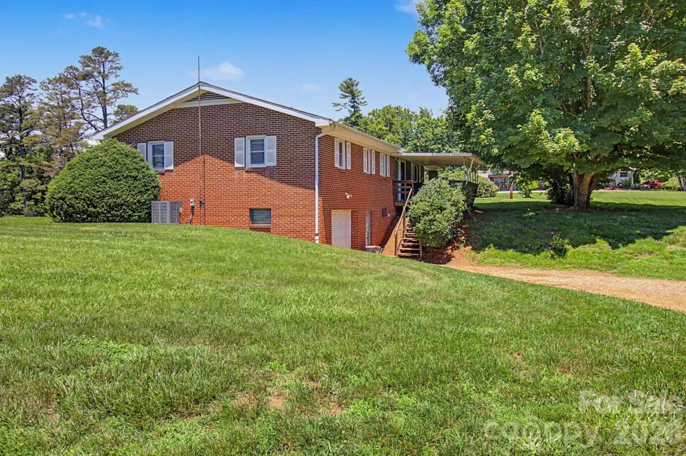 788 Alexander Road Alexander, NC 28701