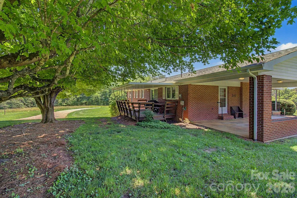 788 Alexander Road Alexander, NC 28701