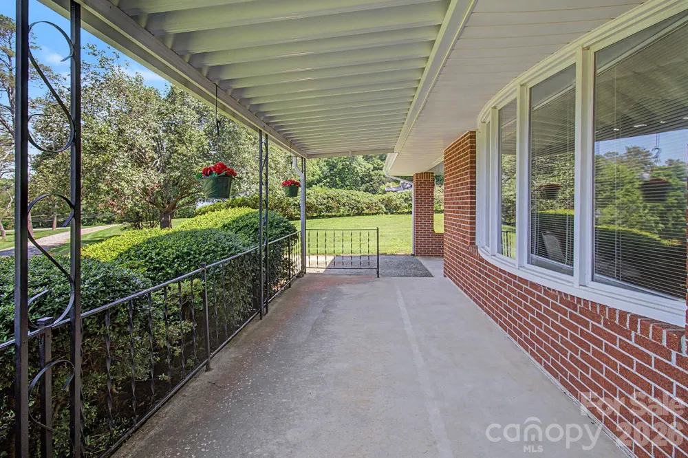 788 Alexander Road Alexander, NC 28701