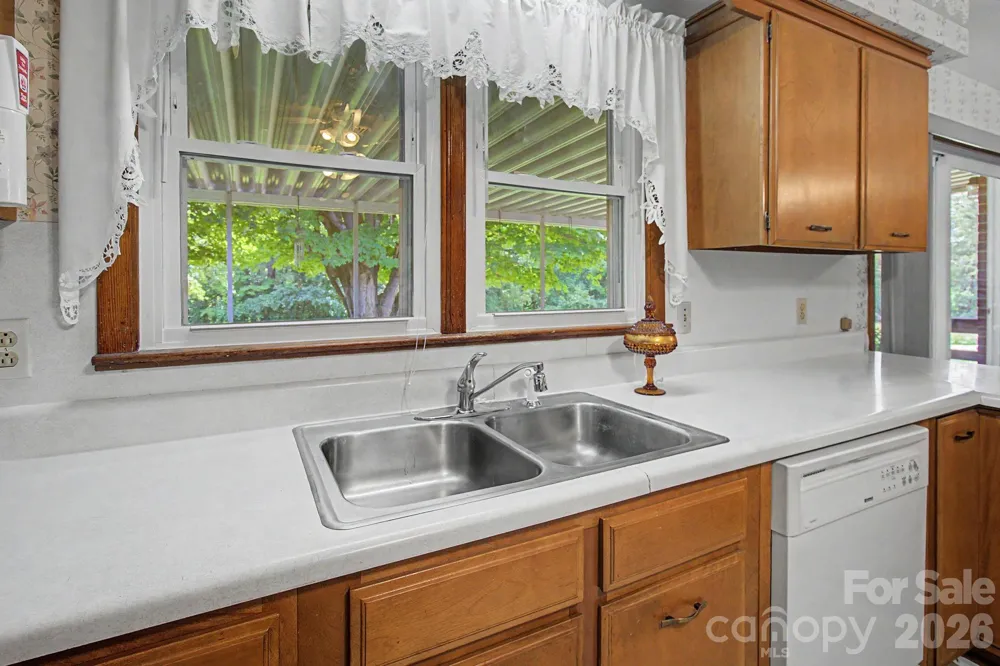788 Alexander Road Alexander, NC 28701