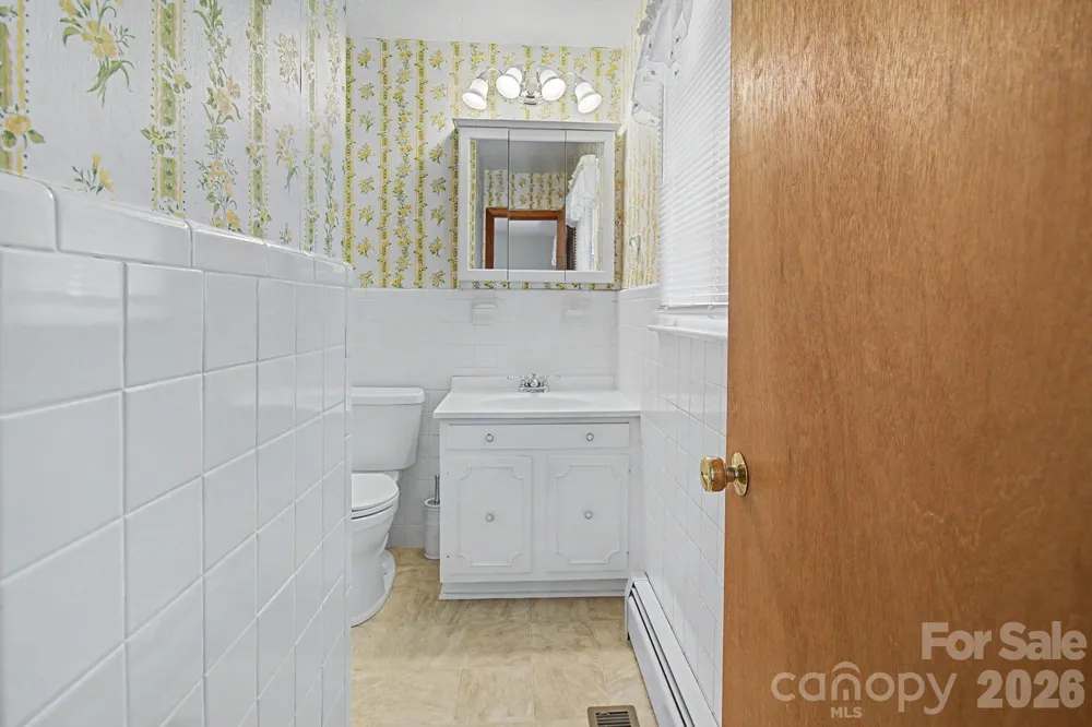 788 Alexander Road Alexander, NC 28701