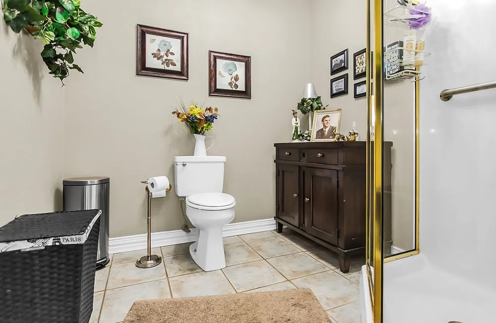 820 Cedar Creek Circle Bonham, TX 75418