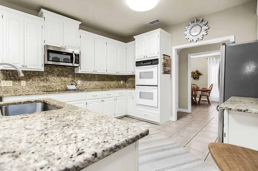 820 Cedar Creek Circle Bonham, TX 75418