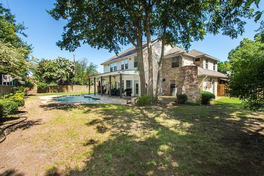 820 Cedar Creek Circle Bonham, TX 75418