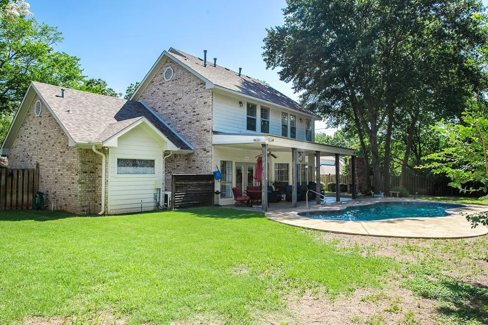 820 Cedar Creek Circle Bonham, TX 75418