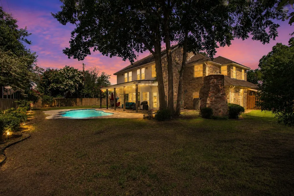 820 Cedar Creek Circle Bonham, TX 75418