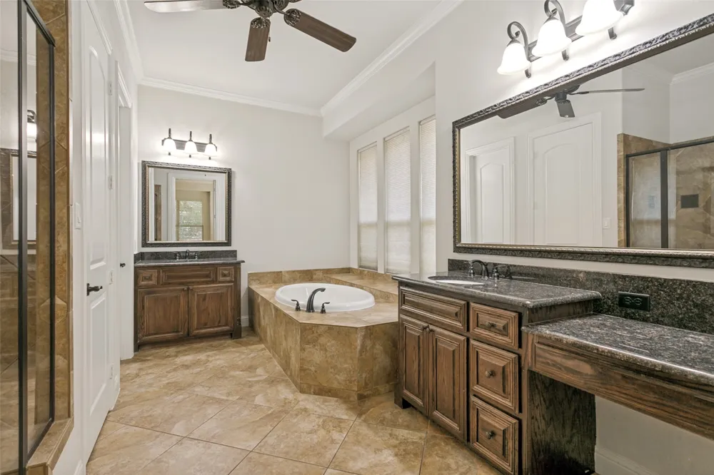 4804 Taylor Lane Grapevine, TX 76051