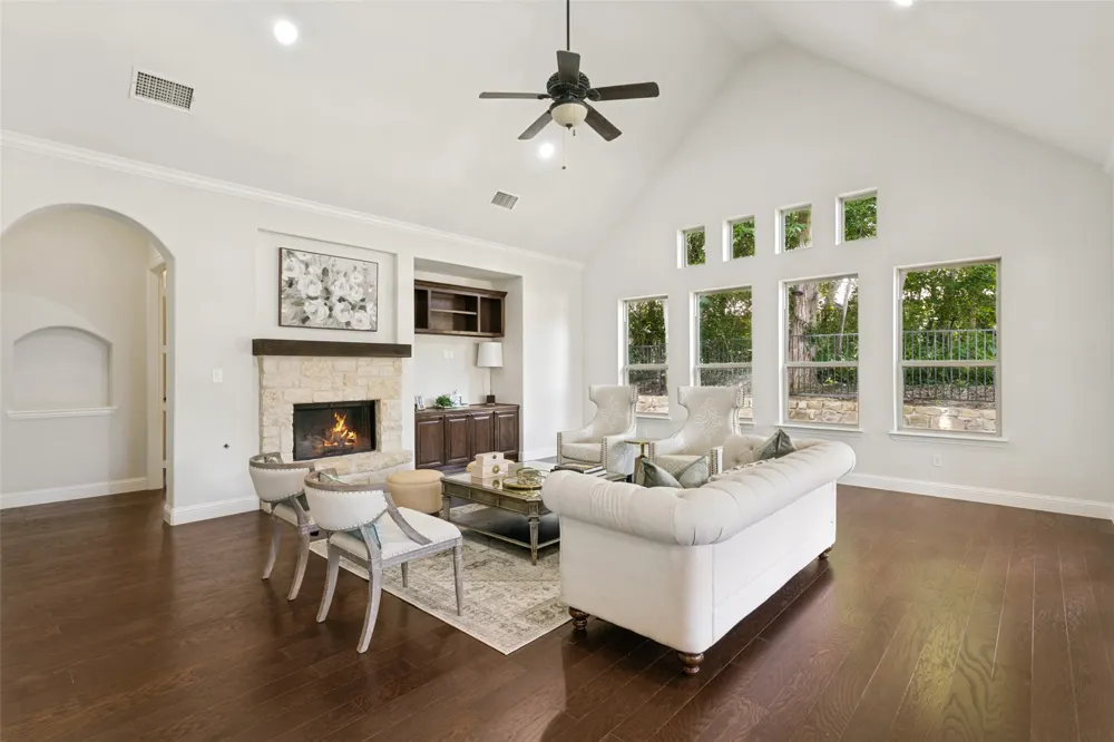 4804 Taylor Lane Grapevine, TX 76051