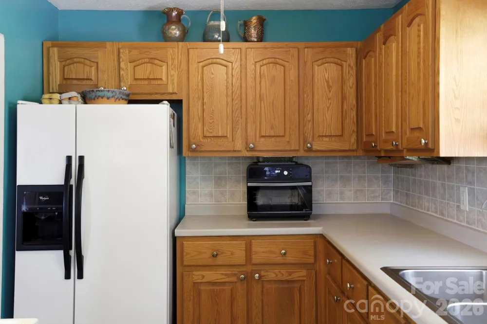 658 Enka Lake Road Candler, NC 28715