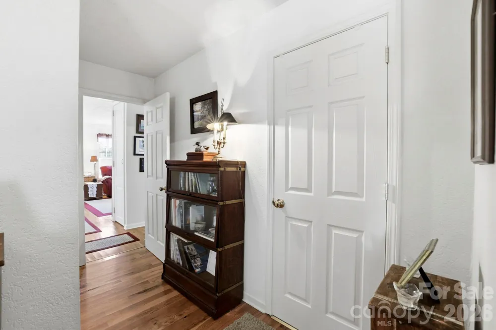 658 Enka Lake Road Candler, NC 28715
