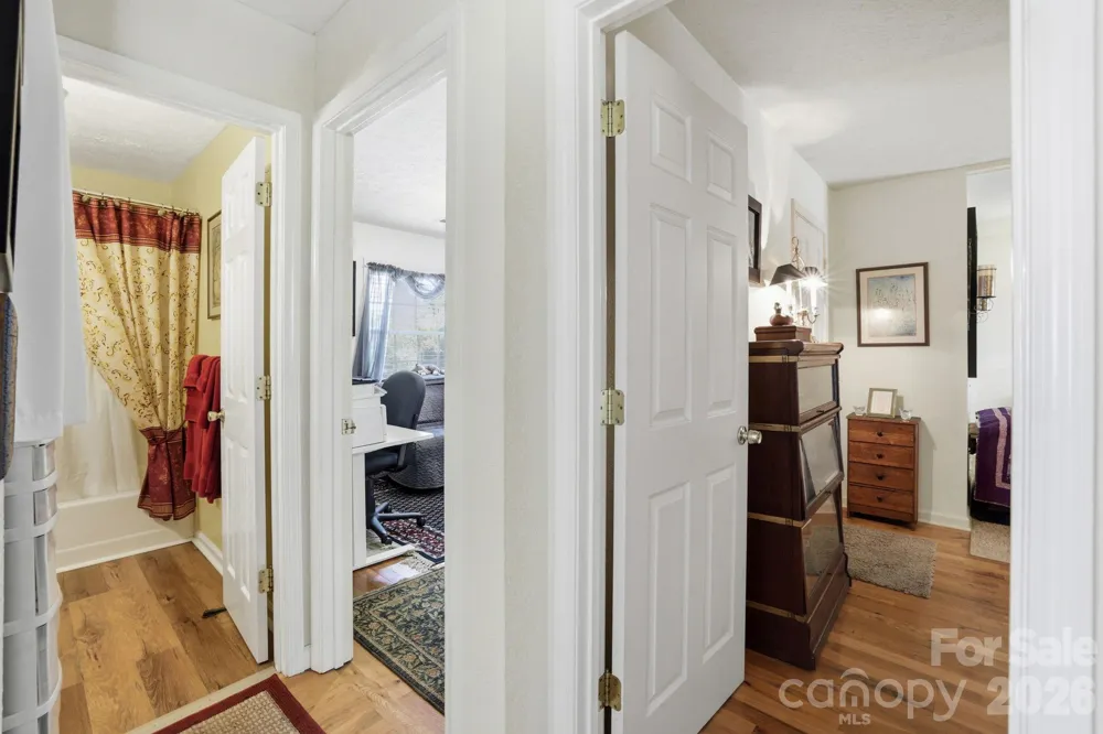 658 Enka Lake Road Candler, NC 28715
