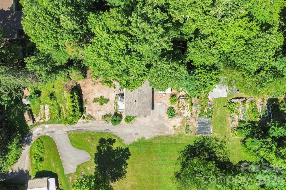 658 Enka Lake Road Candler, NC 28715