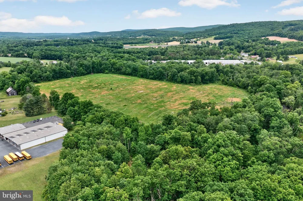 ASHTOWN DRIVE Lehighton, PA 18235