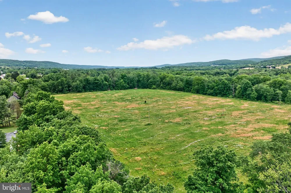 ASHTOWN DRIVE Lehighton, PA 18235