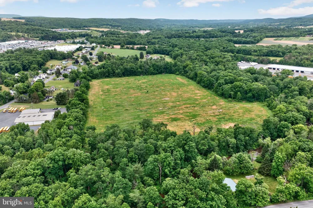 ASHTOWN DRIVE Lehighton, PA 18235