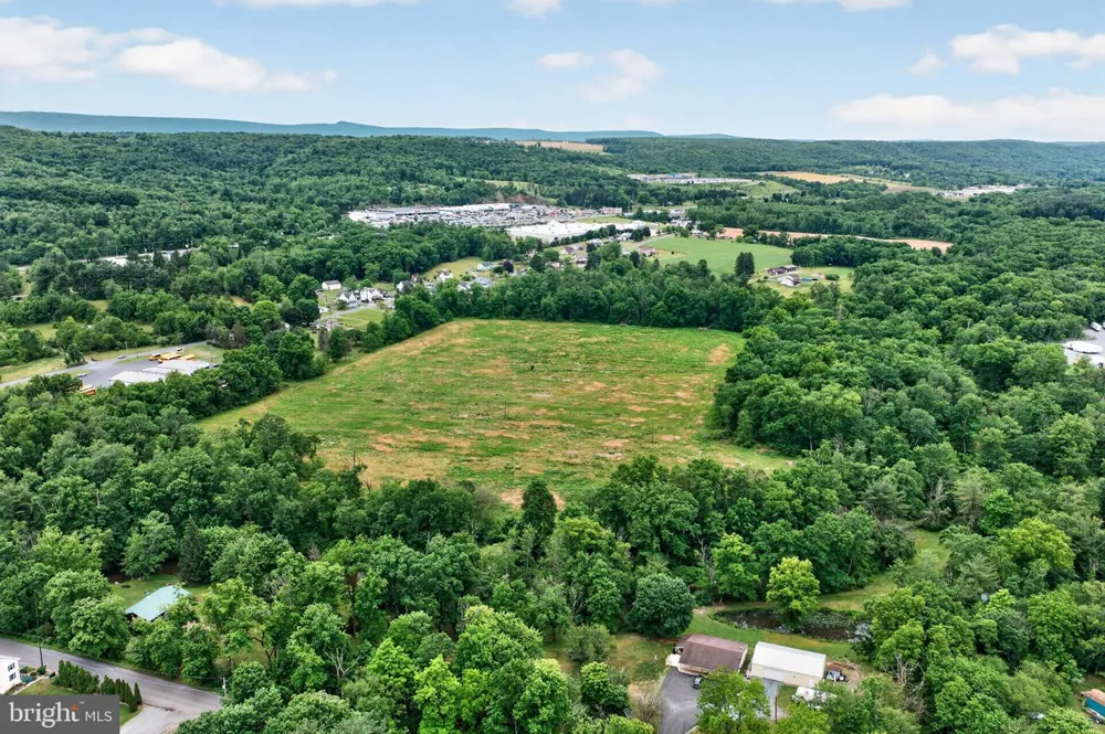 ASHTOWN DRIVE Lehighton, PA 18235