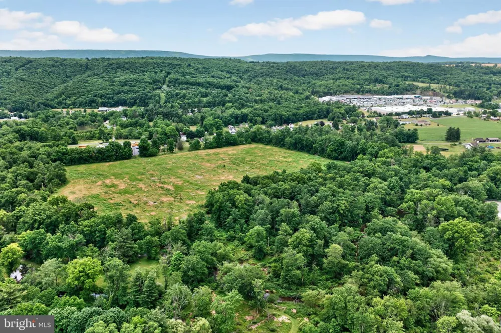 ASHTOWN DRIVE Lehighton, PA 18235
