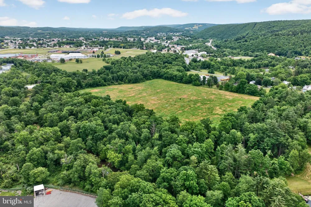 ASHTOWN DRIVE Lehighton, PA 18235