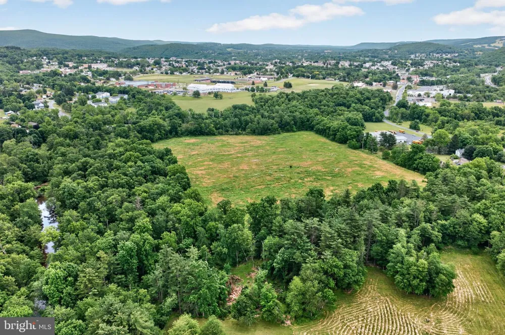 ASHTOWN DRIVE Lehighton, PA 18235