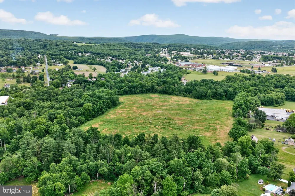 ASHTOWN DRIVE Lehighton, PA 18235