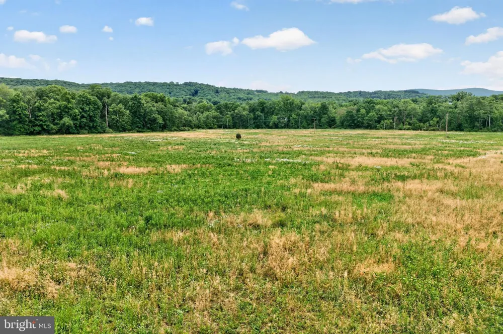 ASHTOWN DRIVE Lehighton, PA 18235