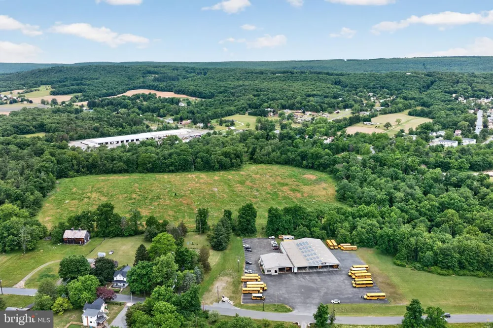 ASHTOWN DRIVE Lehighton, PA 18235