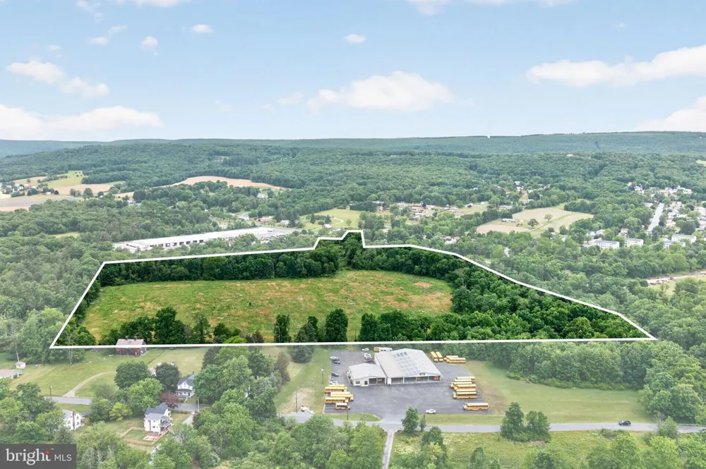 ASHTOWN DRIVE Lehighton, PA 18235