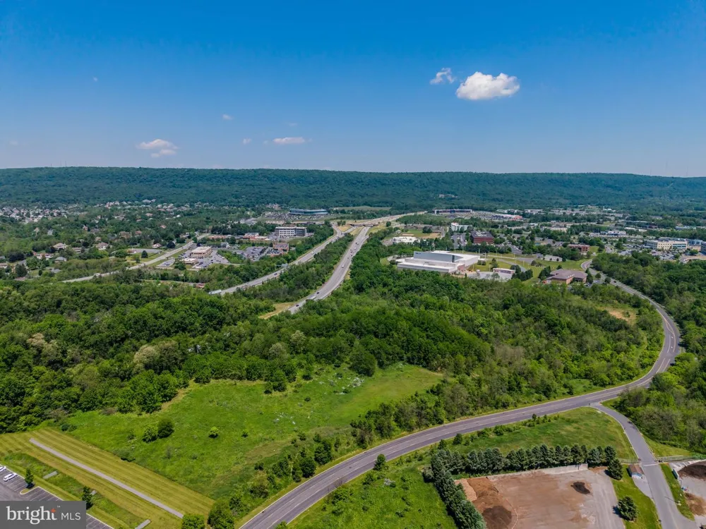TECHNOLOGY PARKWAY Mechanicsburg, PA 17050