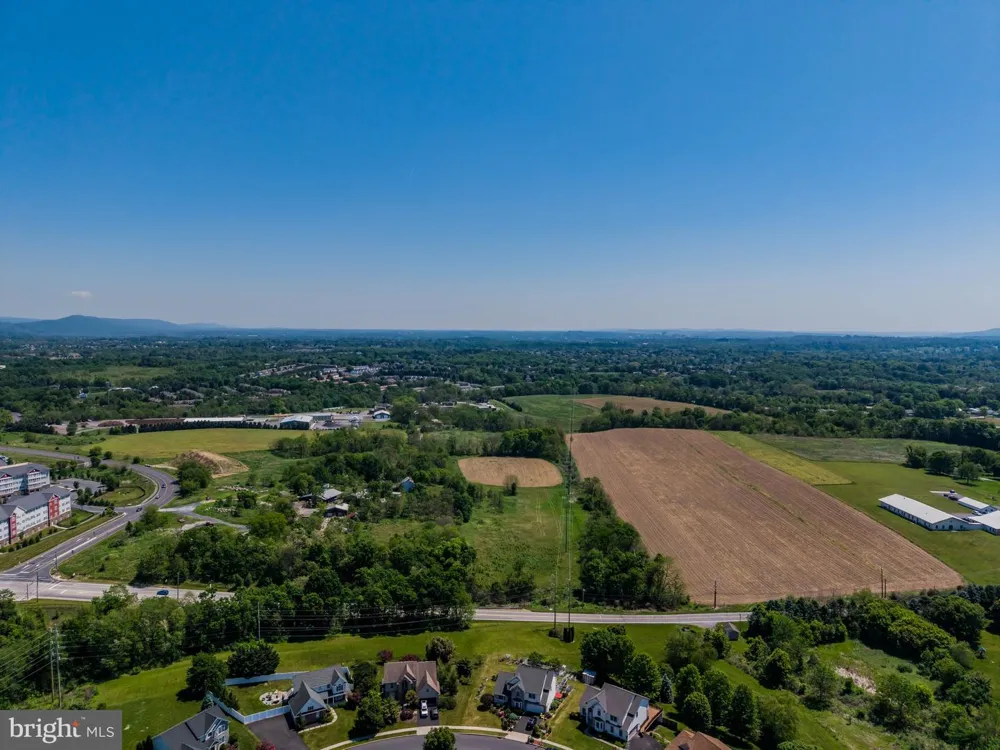TECHNOLOGY PARKWAY Mechanicsburg, PA 17050