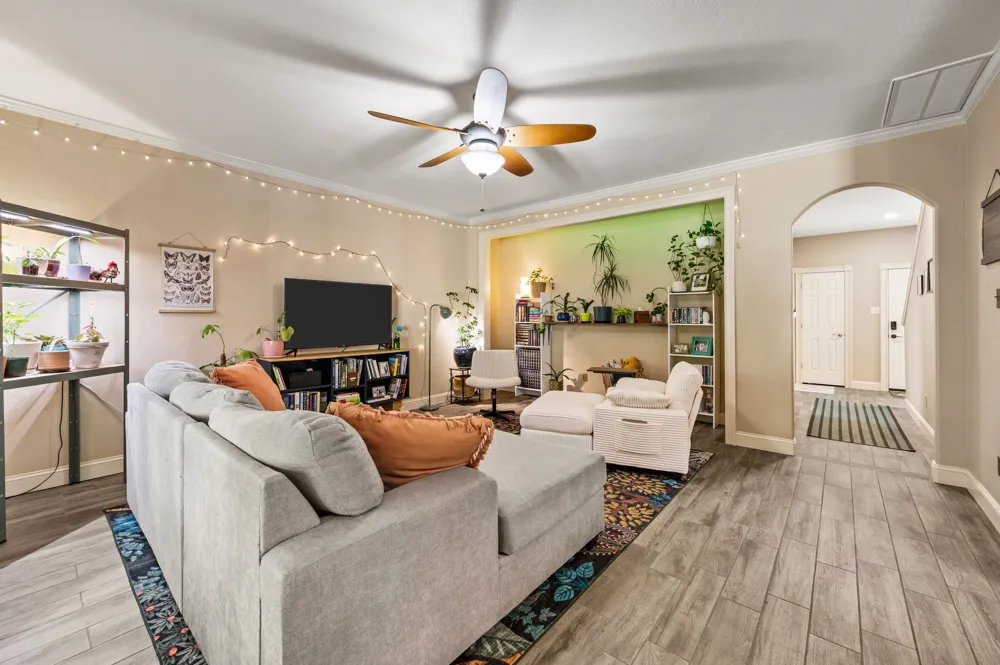 2012 Collington Drive Roanoke, TX 76262