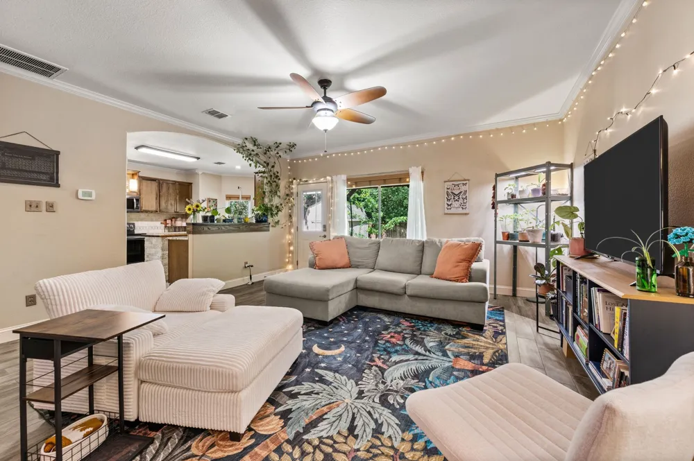 2012 Collington Drive Roanoke, TX 76262